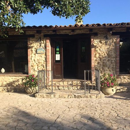 Agriturismo Roba Degli Ulivi Agrigento Exterior foto