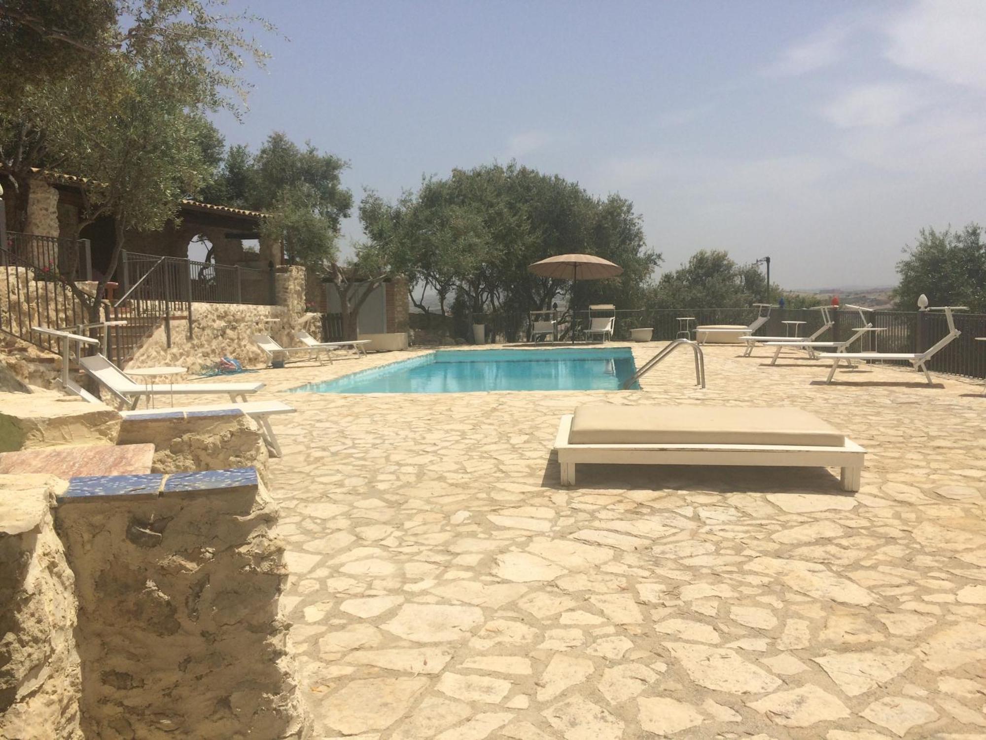 Agriturismo Roba Degli Ulivi Agrigento Exterior foto