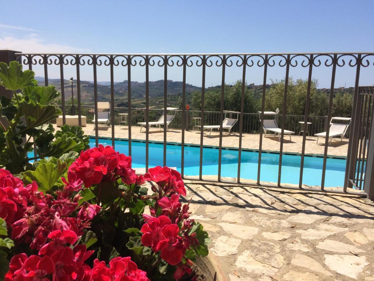Agriturismo Roba Degli Ulivi Agrigento Exterior foto